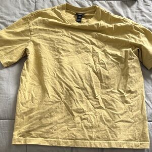 H&M Men's Short Sleeve Crew Neck Tee in Light Yellow